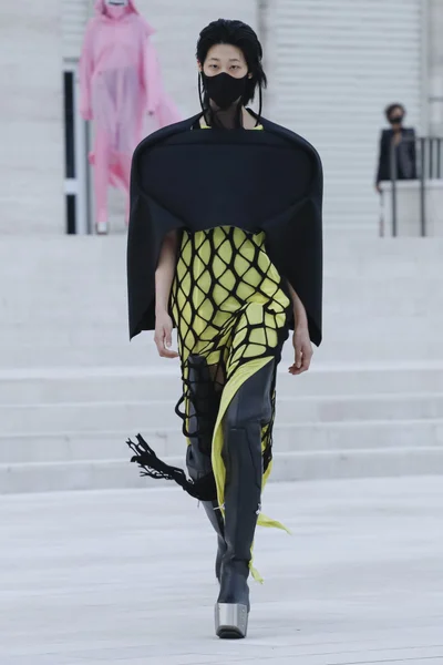 Look 23